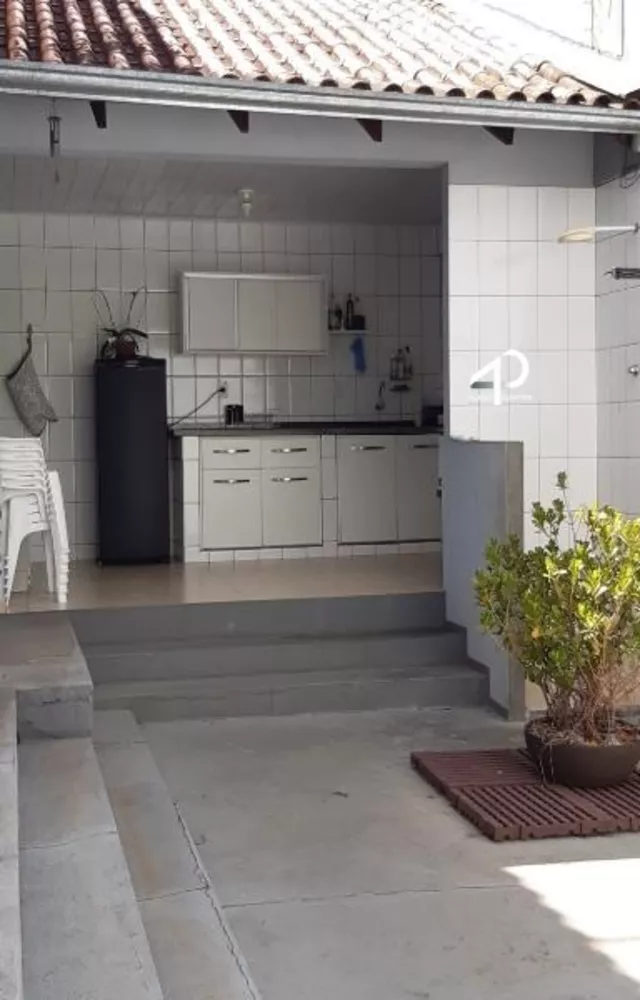 Casa, 3 quartos, 153 m² - Foto 2