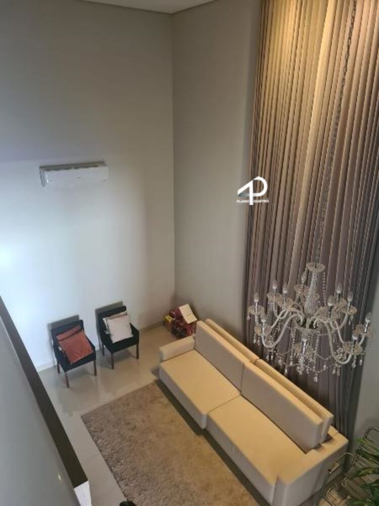 Casa, 3 quartos, 219 m² - Foto 1