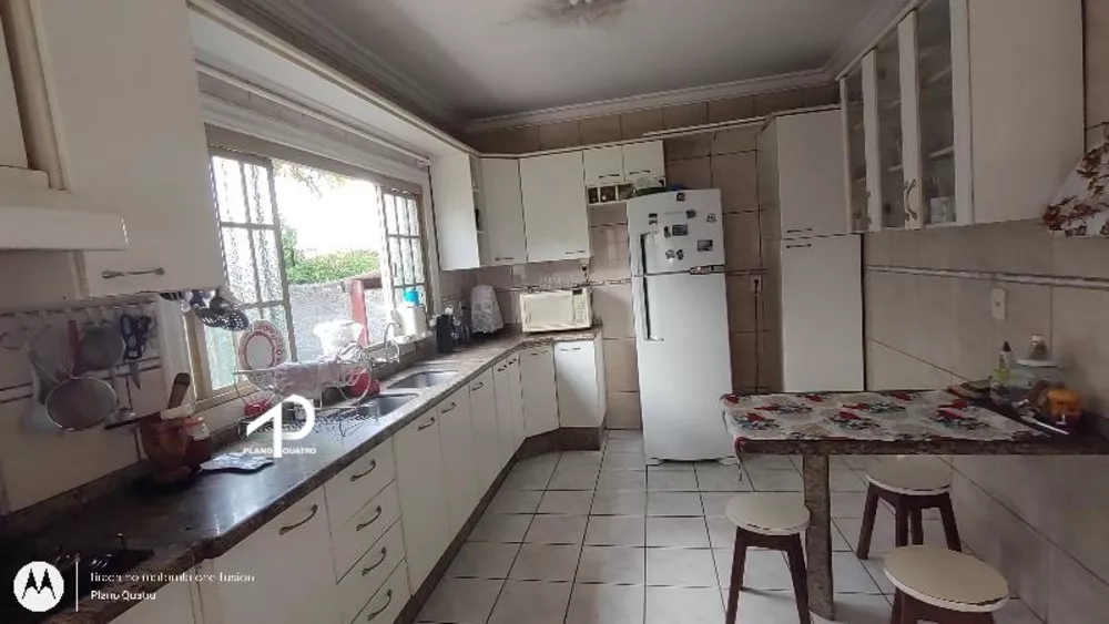 Casa, 3 quartos, 276 m² - Foto 4