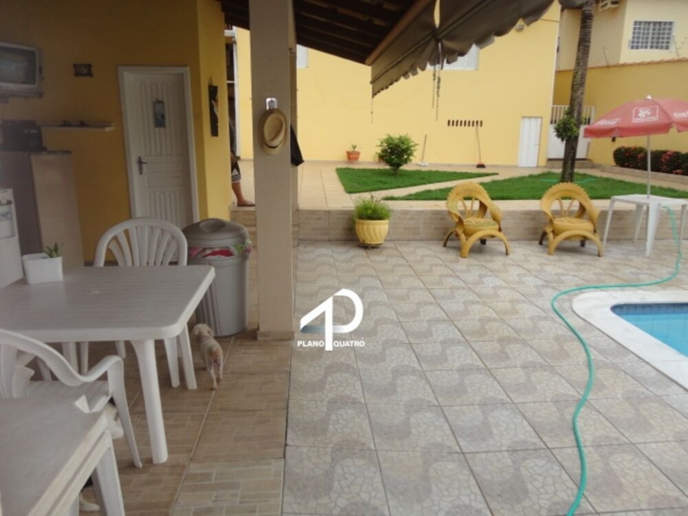 Casa, 3 quartos, 189 m² - Foto 2