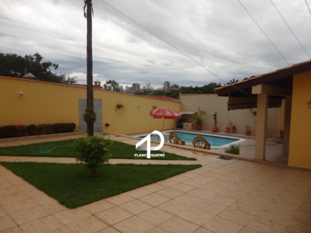 Casa, 3 quartos, 189 m² - Foto 1