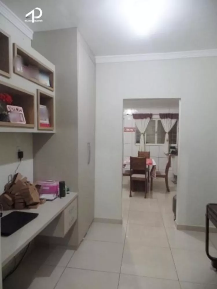 Casa à venda com 3 quartos, 110m² - Foto 4