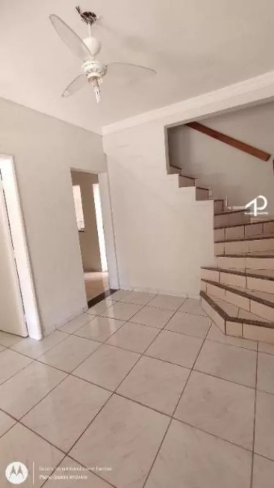 Casa de Condomínio para alugar com 2 quartos, 58m² - Foto 4