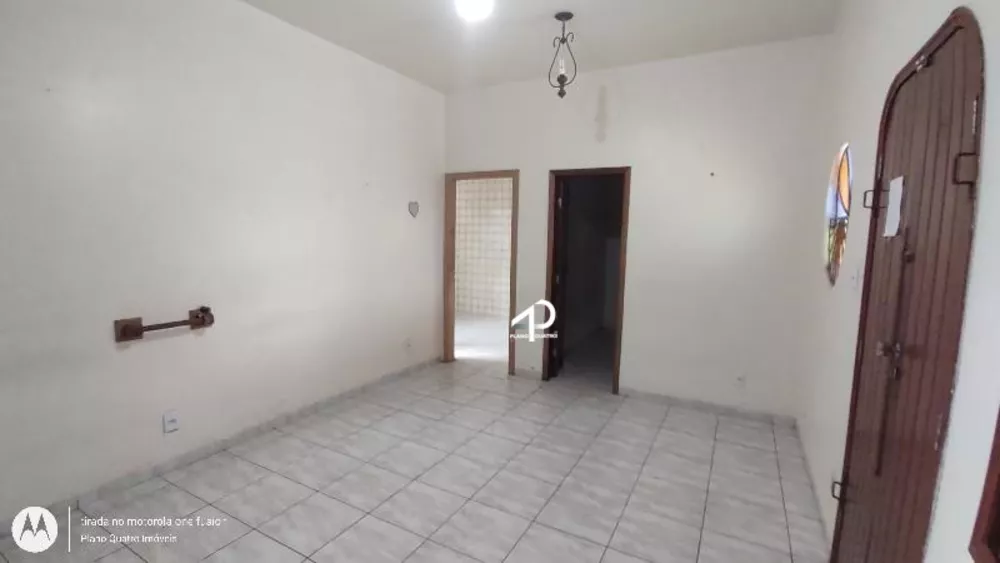 Casa à venda com 2 quartos, 100m² - Foto 4