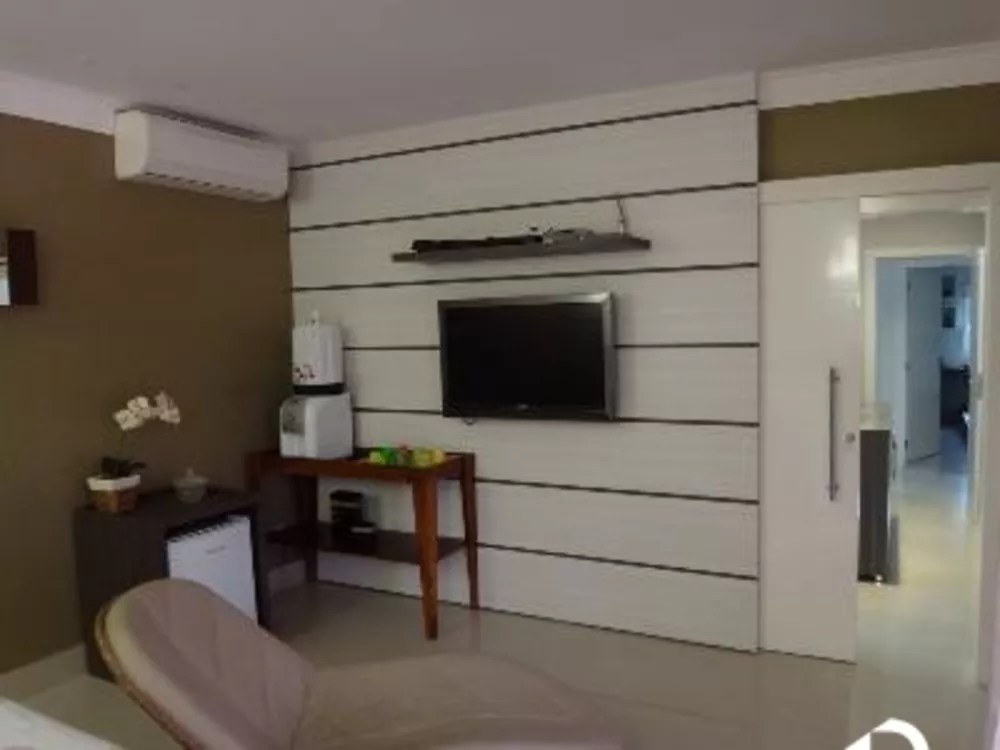 Casa de Condomínio à venda com 4 quartos, 360m² - Foto 3