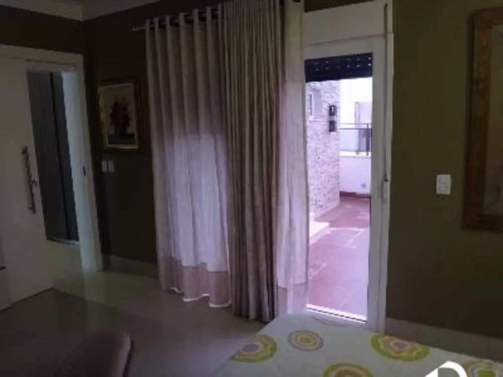 Casa de Condomínio à venda com 4 quartos, 360m² - Foto 4