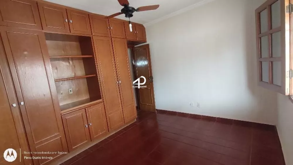 Casa, 3 quartos, 280 m² - Foto 1