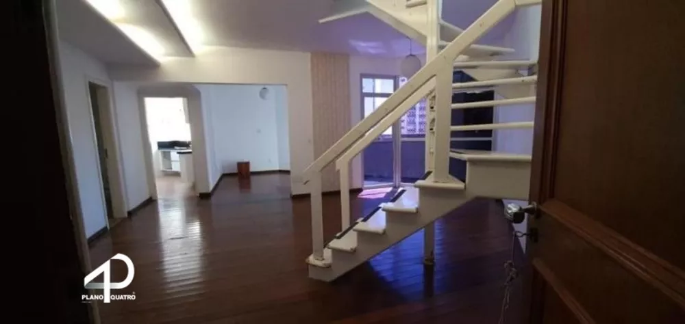 Apartamento à venda com 3 quartos, 246m² - Foto 1