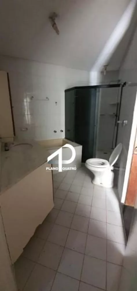 Apartamento à venda com 3 quartos, 246m² - Foto 3