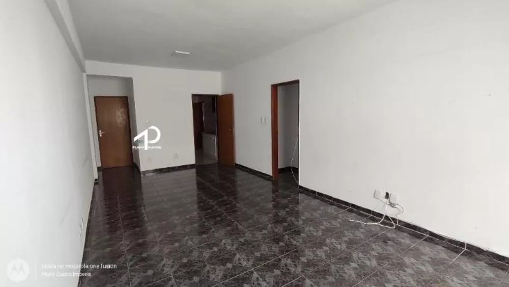 Apartamento para alugar com 3 quartos, 122m² - Foto 2