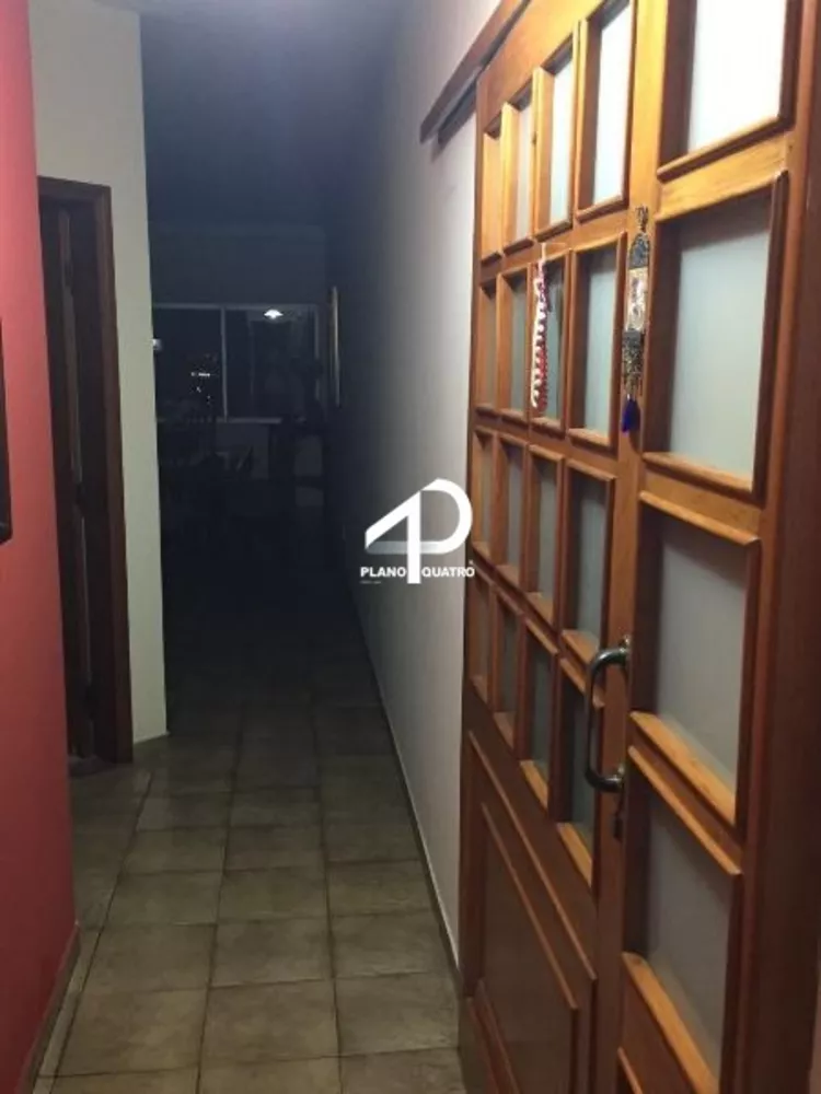 Apartamento, 3 quartos, 220 m² - Foto 1