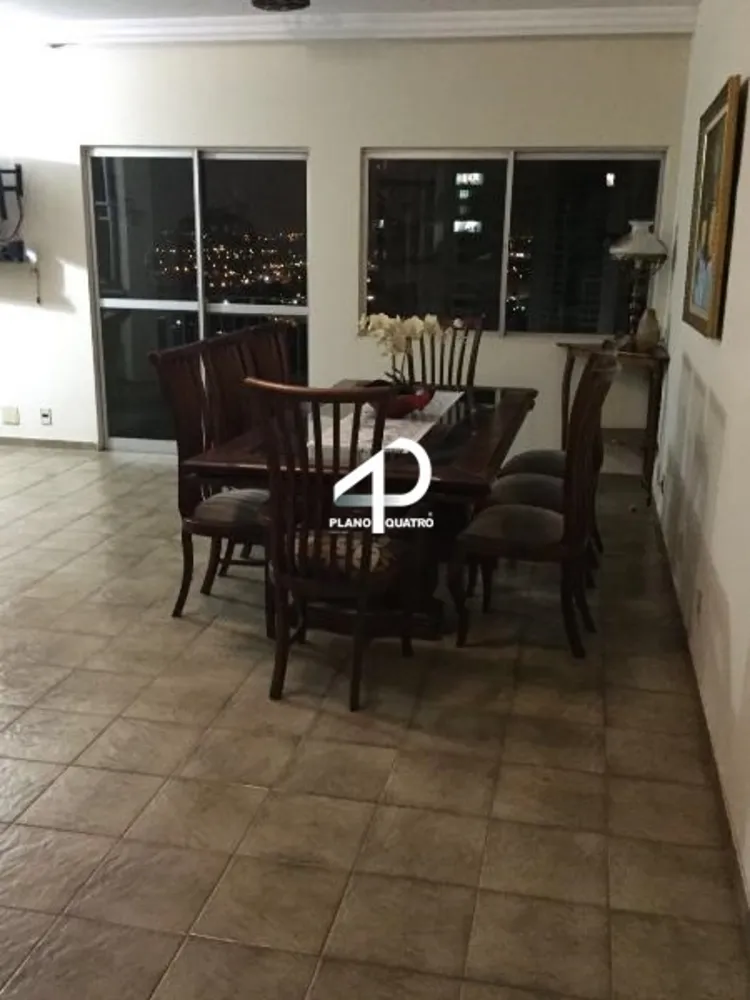 Apartamento, 3 quartos, 220 m² - Foto 2