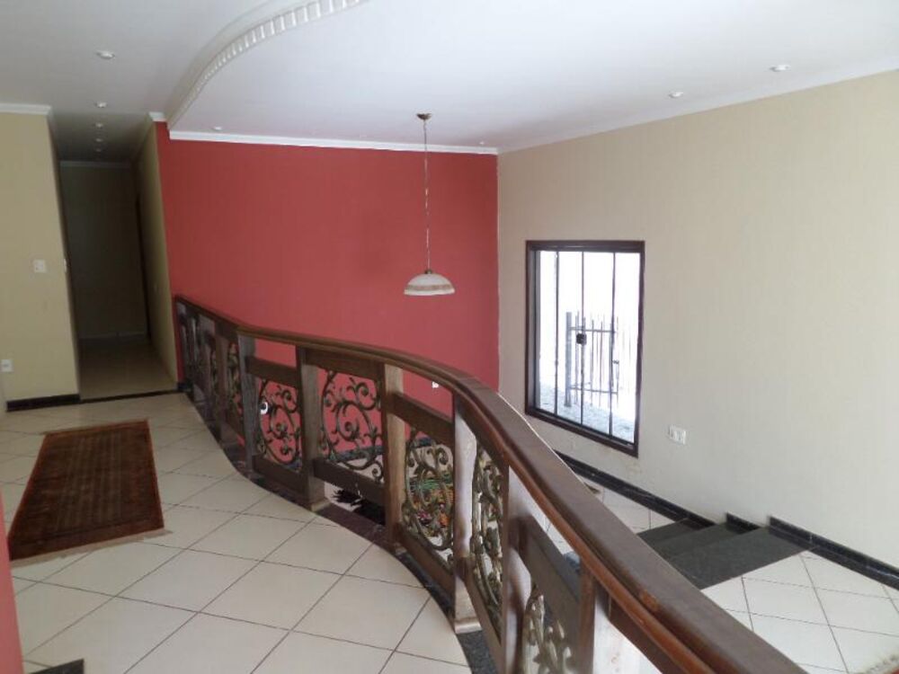 Casa à venda com 4 quartos, 350m² - Foto 6