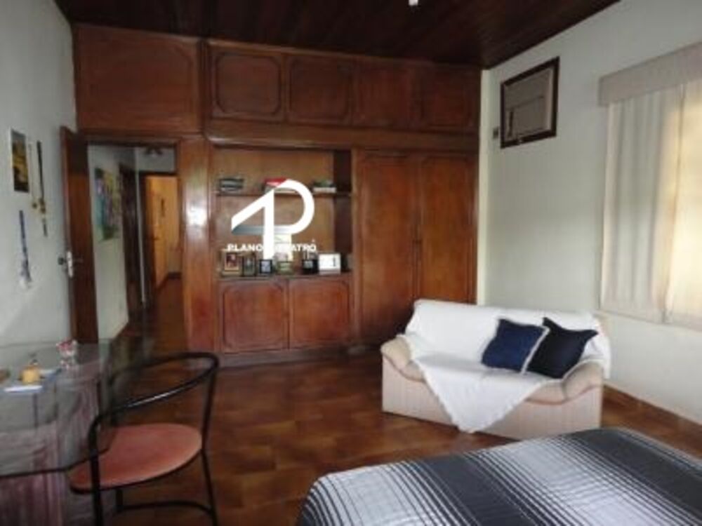 Casa à venda com 4 quartos, 278m² - Foto 12