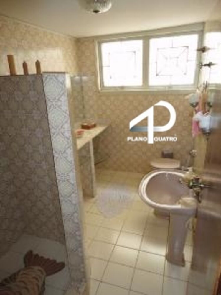 Casa à venda com 4 quartos, 278m² - Foto 13