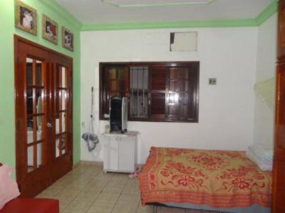 Casa à venda com 6 quartos, 300m² - Foto 9