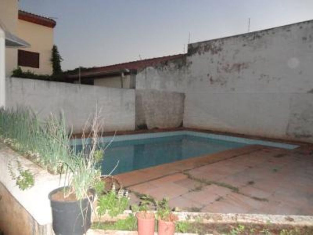 Casa à venda com 6 quartos, 300m² - Foto 5