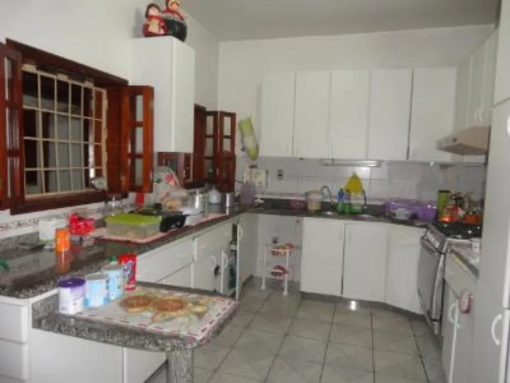 Casa, 6 quartos, 300 m² - Foto 6