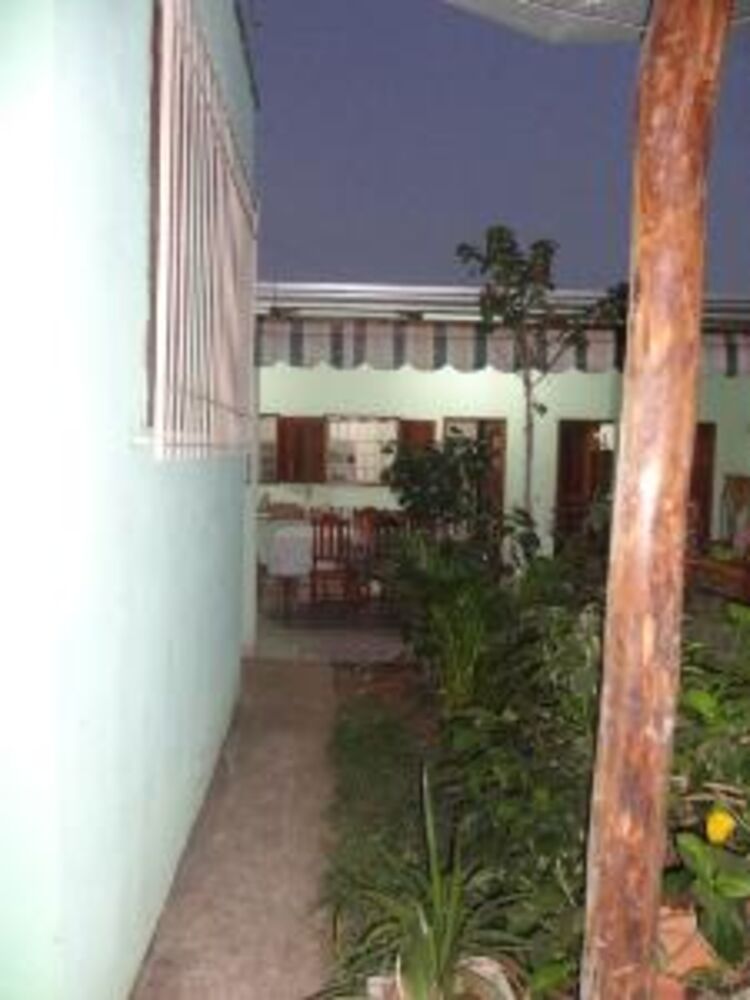 Casa à venda com 6 quartos, 300m² - Foto 7