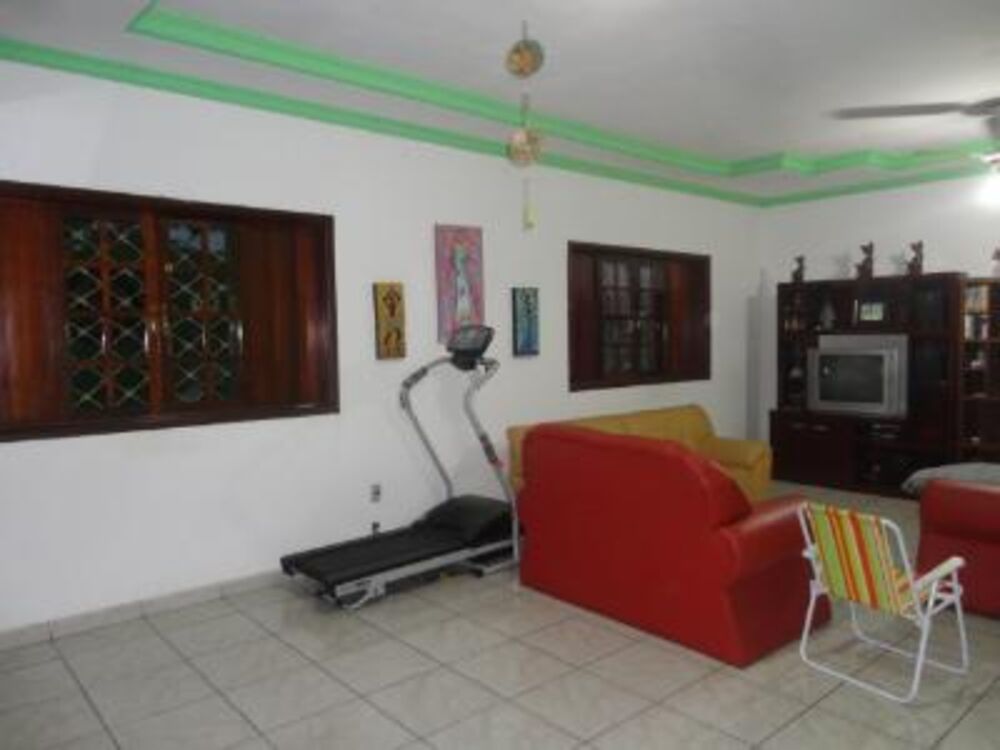 Casa à venda com 6 quartos, 300m² - Foto 4