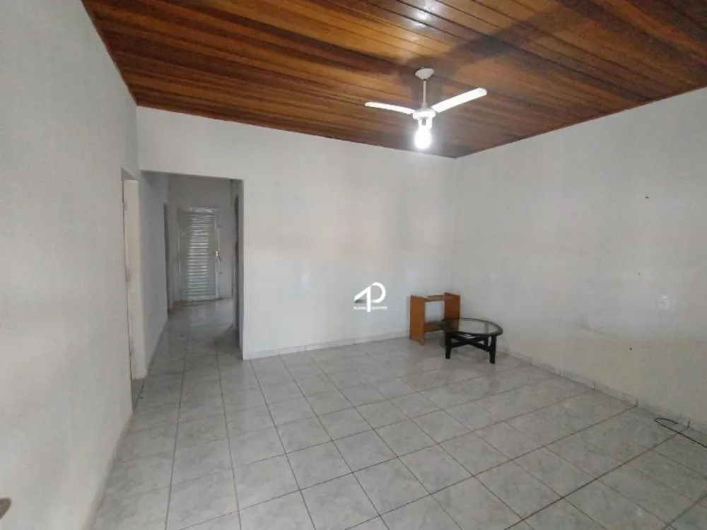 Casa, 3 quartos, 156 m² - Foto 1