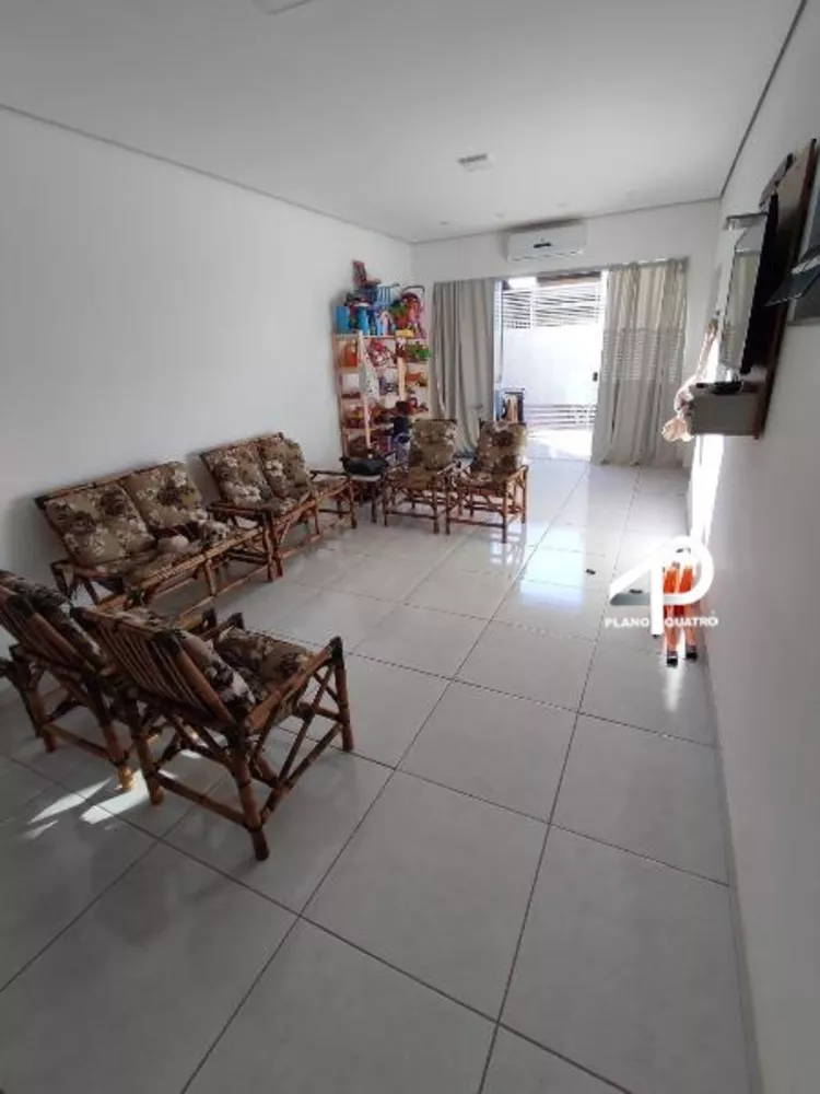 Casa, 3 quartos, 126 m² - Foto 1