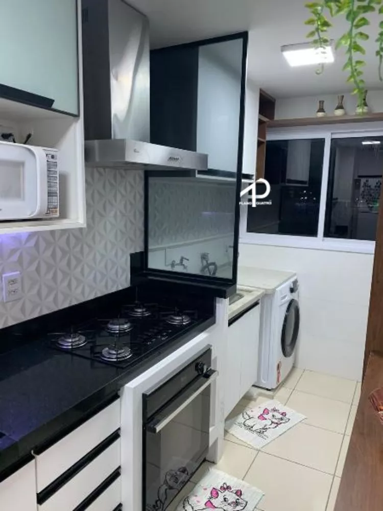 Apartamento à venda com 2 quartos, 70m² - Foto 4