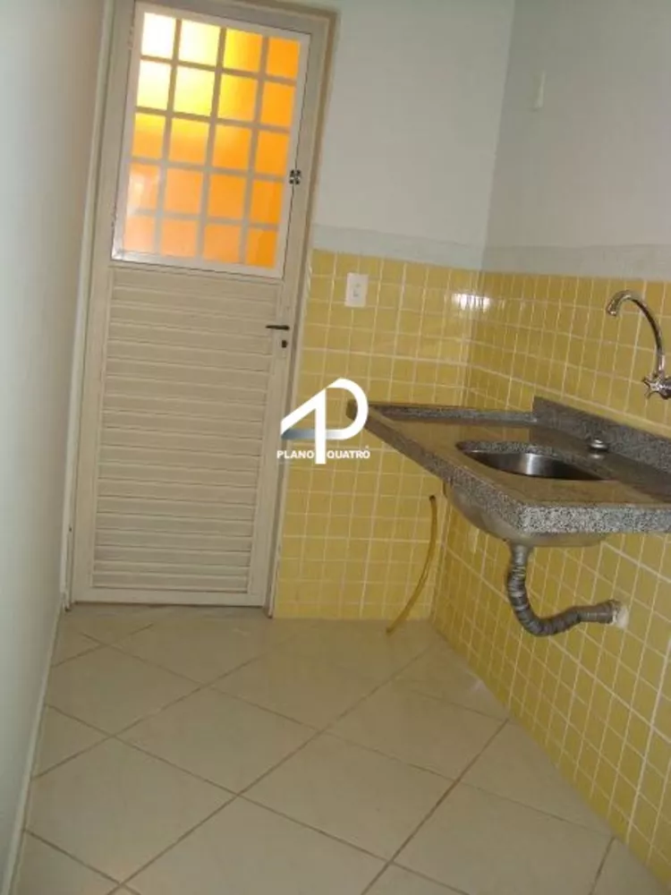 Prédio Inteiro à venda com 6 quartos, 250m² - Foto 2