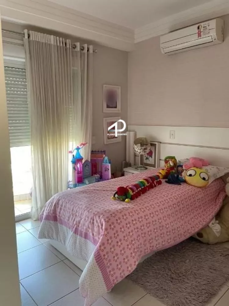 Apartamento à venda com 3 quartos, 215m² - Foto 3