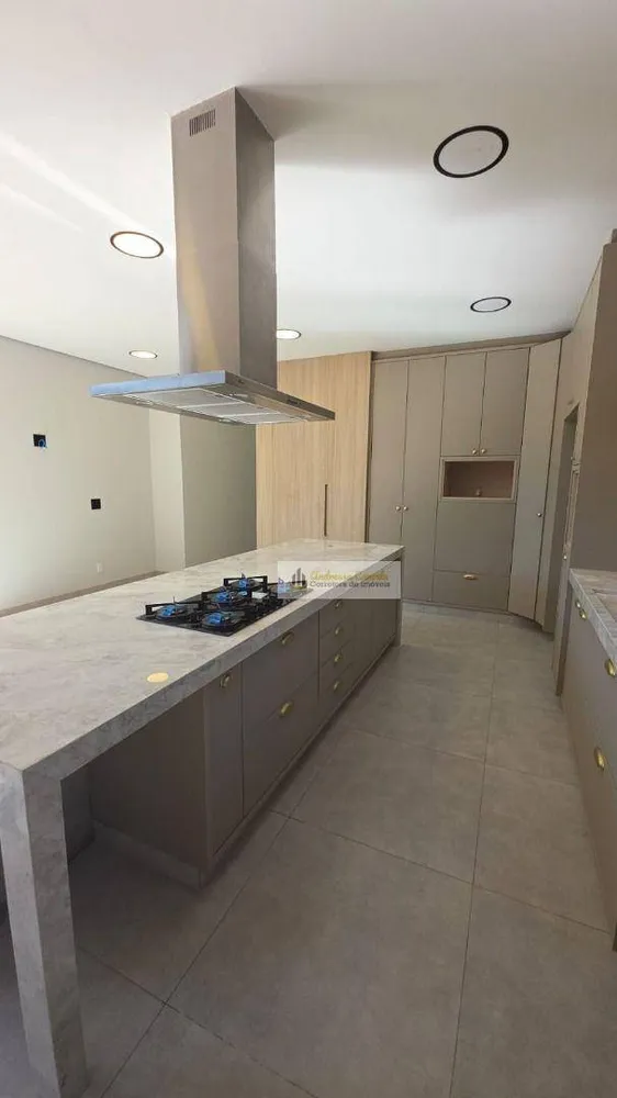 Sobrado, 3 quartos, 250 m² - Foto 1