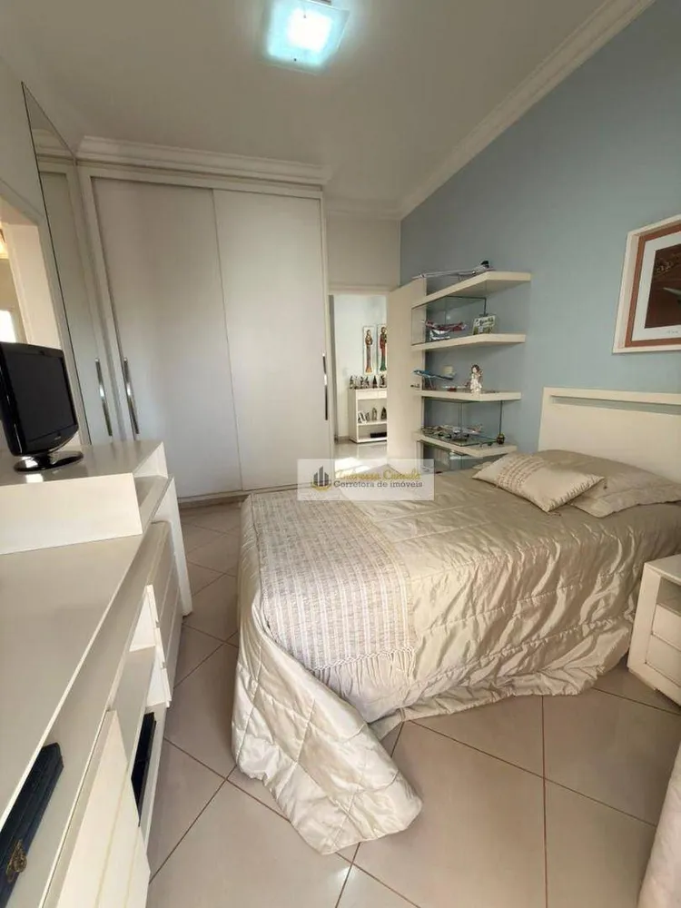 Sobrado, 4 quartos, 337 m² - Foto 4