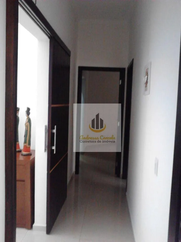 Casa, 3 quartos, 207 m² - Foto 3
