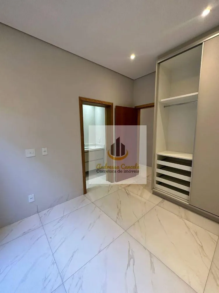 Casa, 3 quartos, 181 m² - Foto 2
