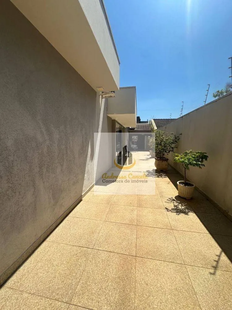 Casa, 4 quartos, 250 m² - Foto 3