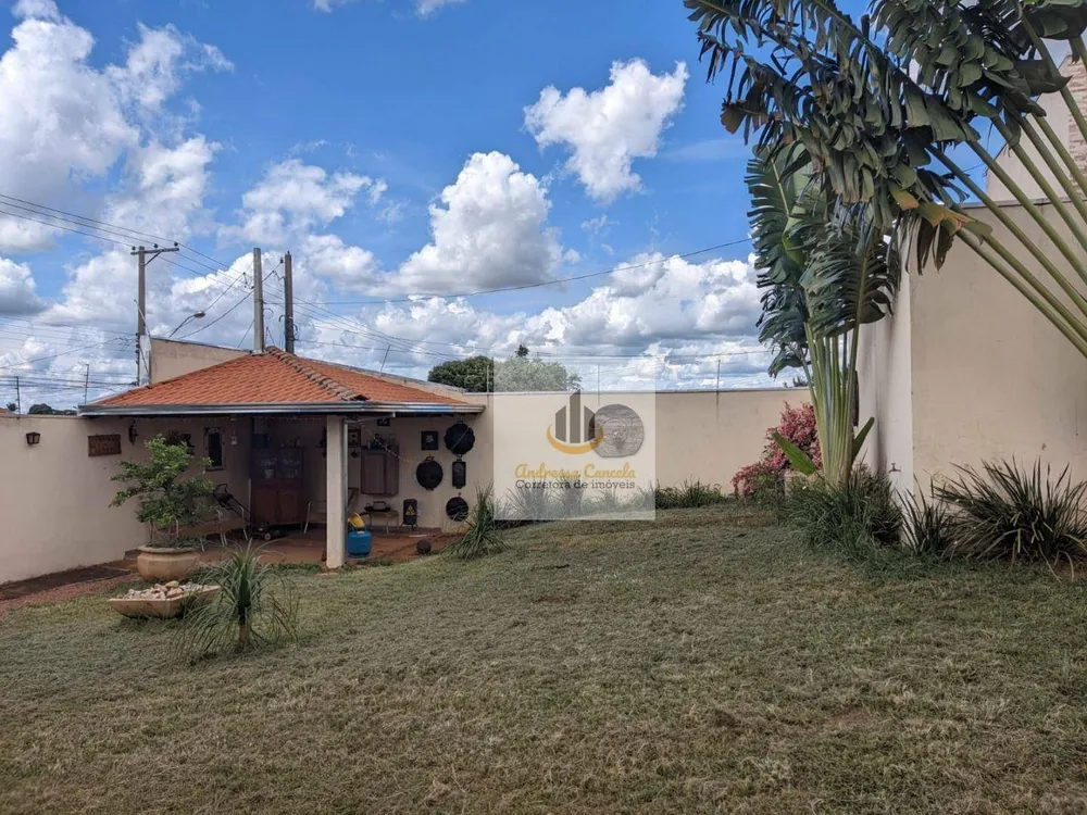 Casa, 3 quartos, 200 m² - Foto 2