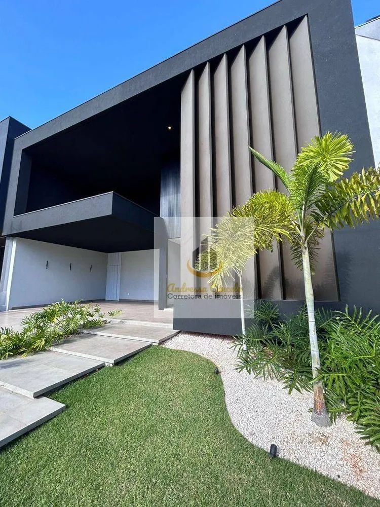 Casa, 3 quartos, 220 m² - Foto 1