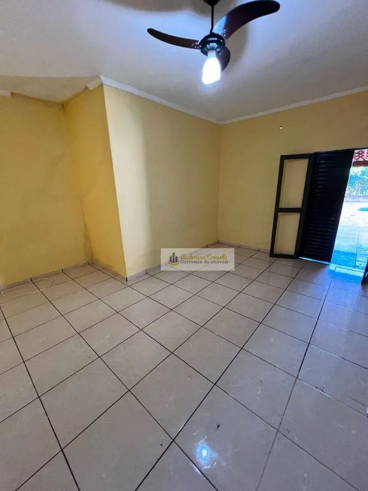 Chácara, 3 quartos, 525 m² - Foto 9