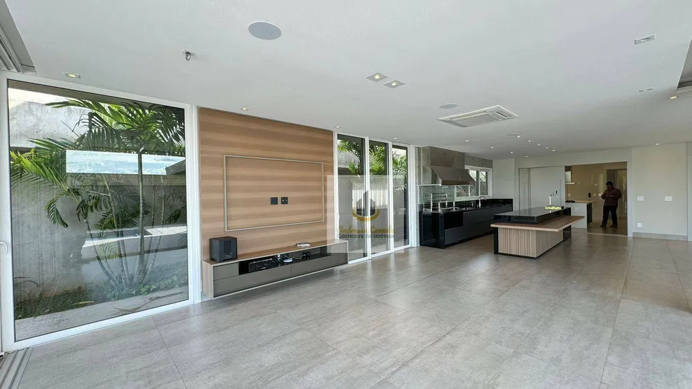 Sobrado, 5 quartos, 754 m² - Foto 3