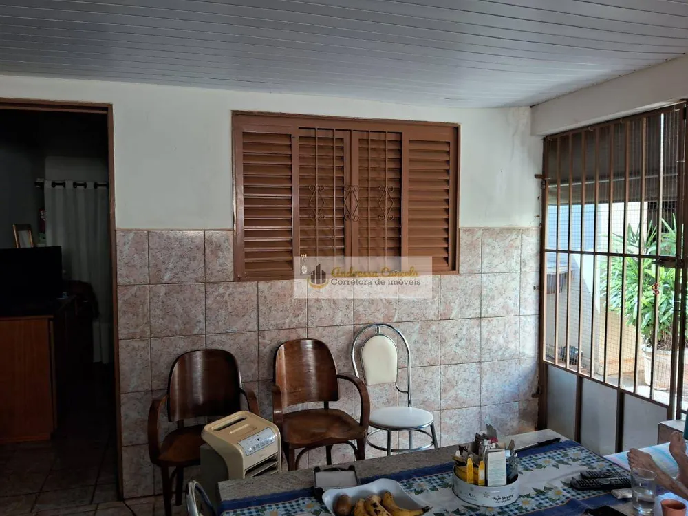 Casa, 4 quartos, 240 m² - Foto 3
