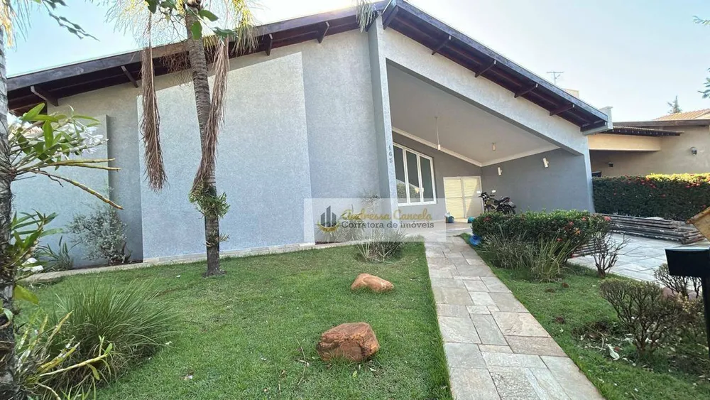 Sobrado, 4 quartos, 330 m² - Foto 1