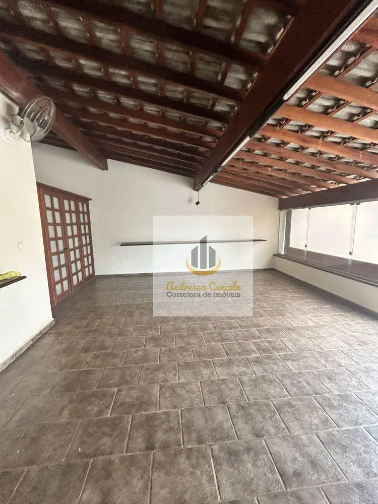 Sobrado, 3 quartos, 340 m² - Foto 2