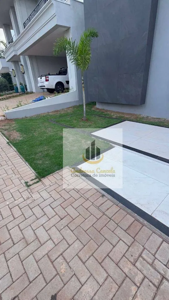 Casa, 3 quartos, 251 m² - Foto 1