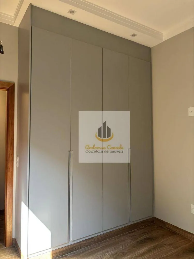 Casa, 3 quartos, 209 m² - Foto 3