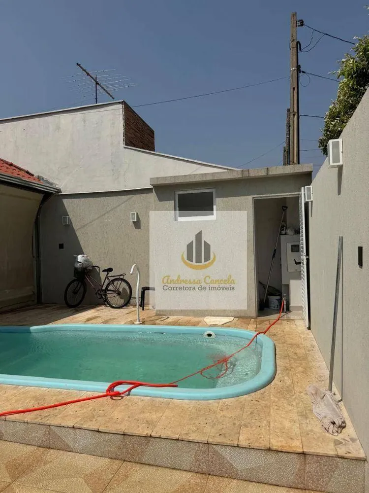 Casa, 3 quartos, 194 m² - Foto 2
