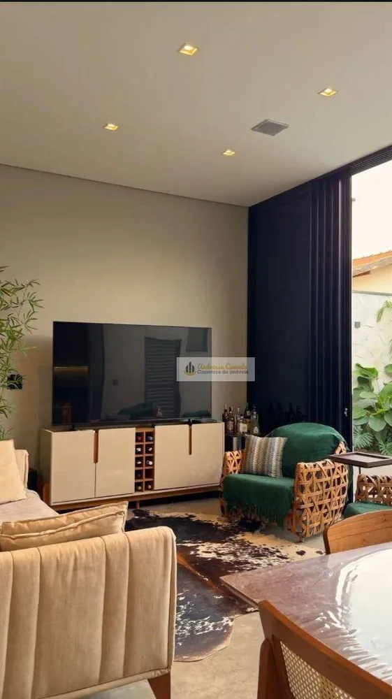 Casa, 3 quartos, 210 m² - Foto 3