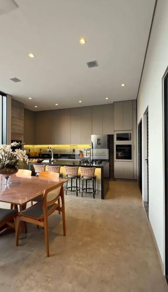 Casa, 3 quartos, 210 m² - Foto 4