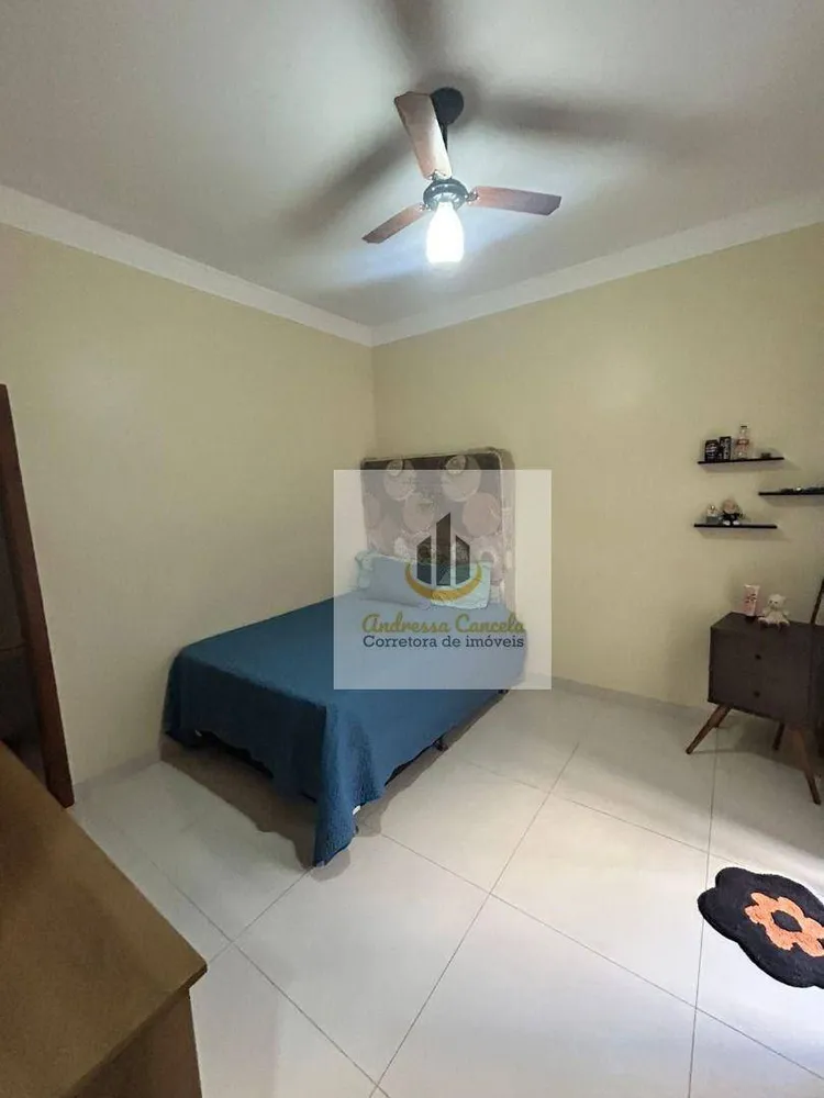 Casa, 3 quartos, 200 m² - Foto 3