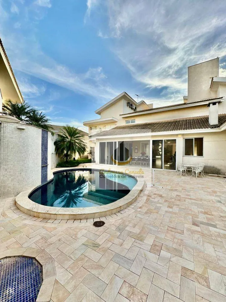 Sobrado, 4 quartos, 540 m² - Foto 1