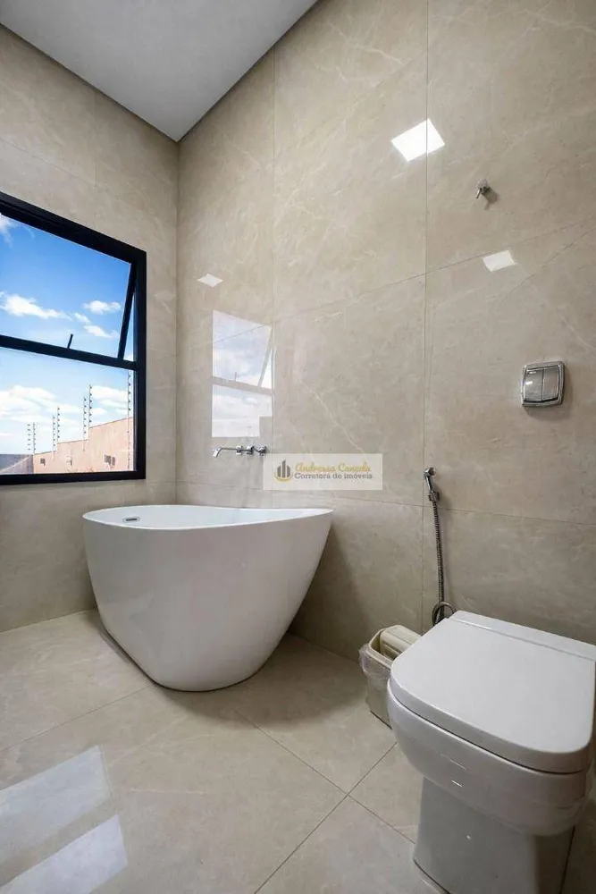 Casa, 3 quartos, 198 m² - Foto 3