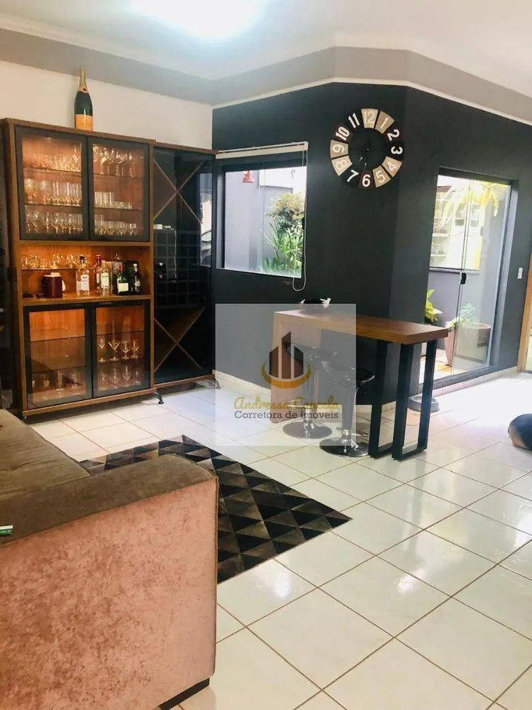 Casa, 3 quartos, 200 m² - Foto 4